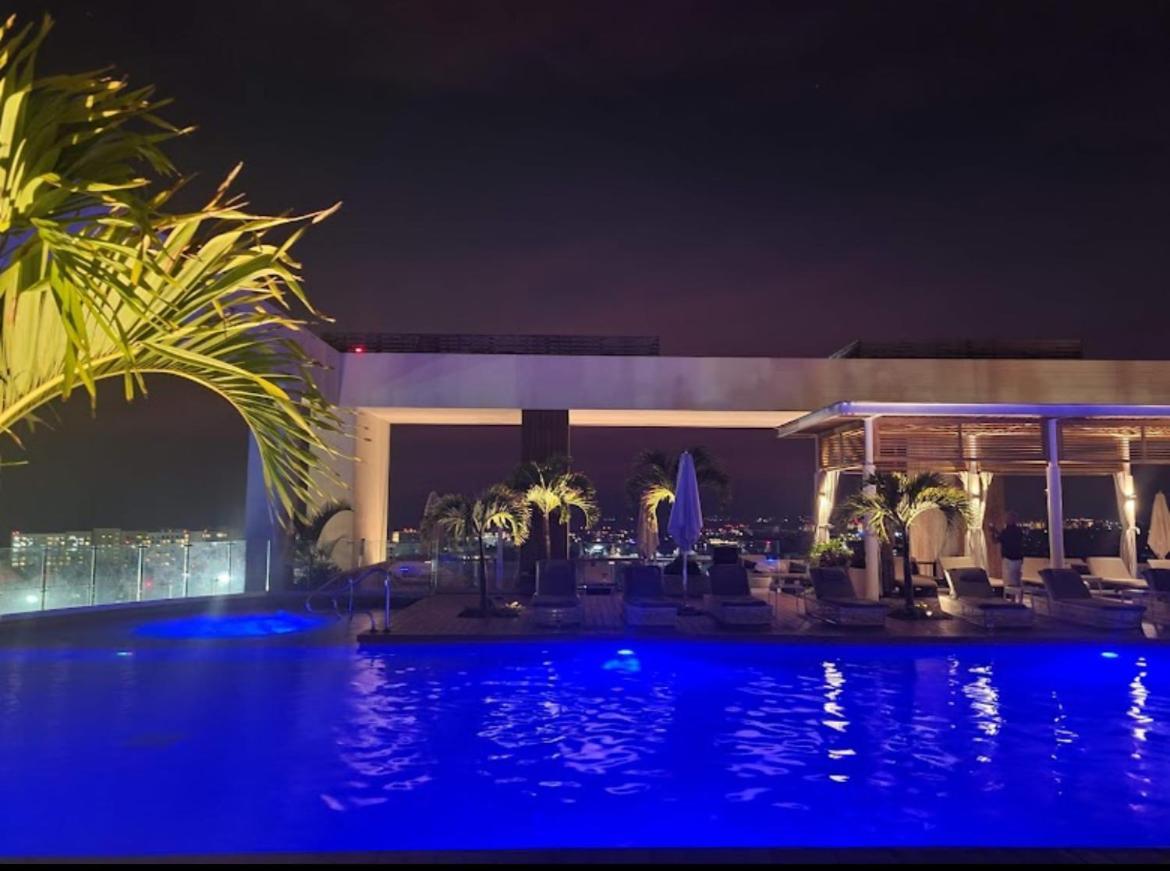 מלון נובו ואלארטה Grand Luxxe With Free Golf מראה חיצוני תמונה